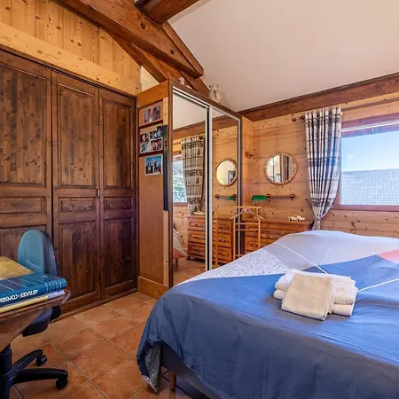 Chalet Le Genepi Les Menuires Val Thorens *